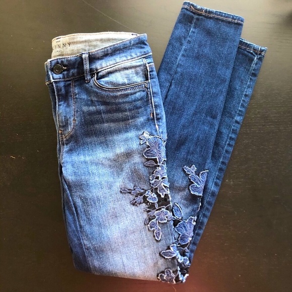 White House Black Market Denim - Embroidered Skinny Ankle Stretch Jeans